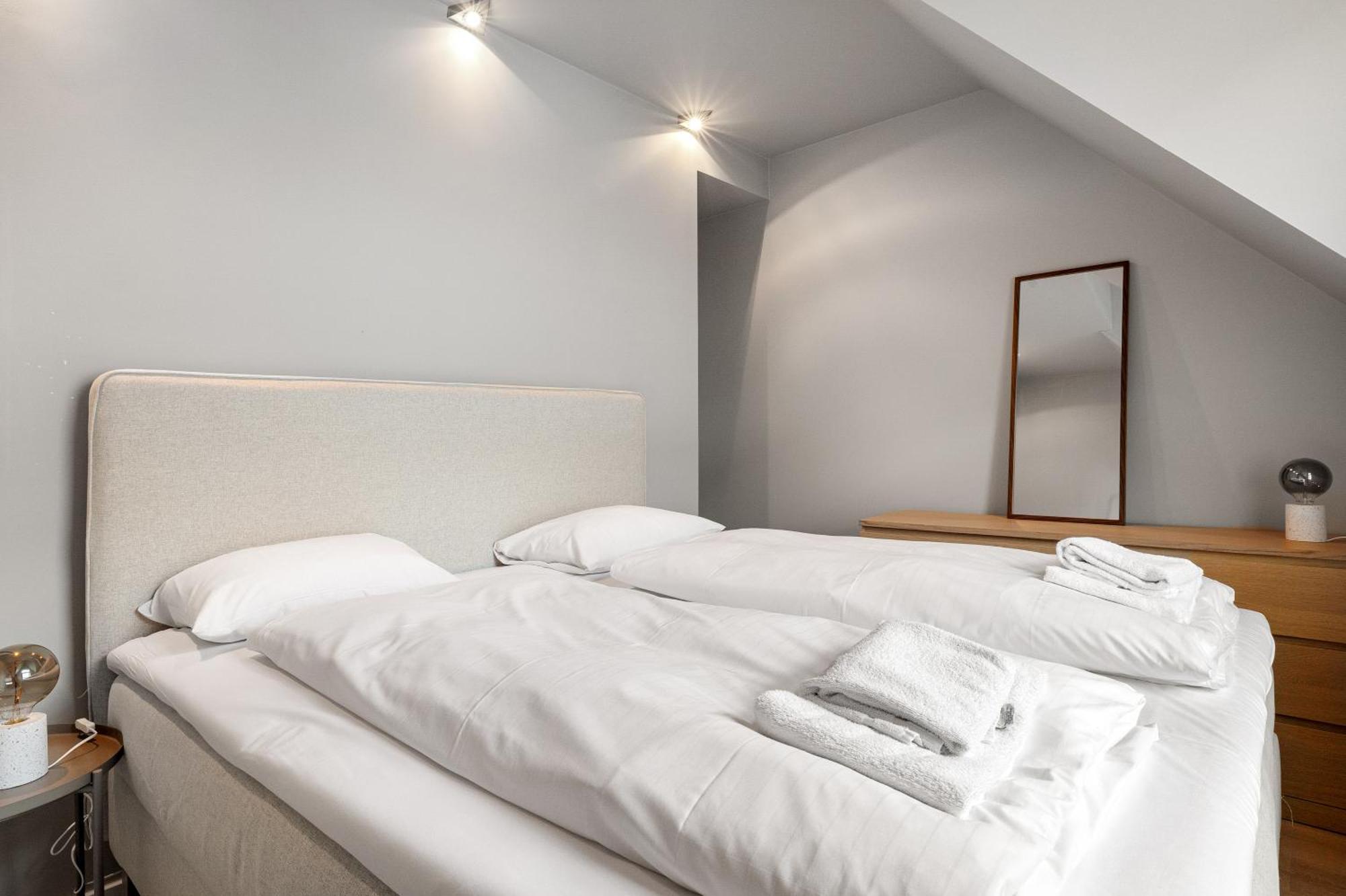 Homerentals L 120Sqm Mid-Central - King Beds - 500Mbps Wi-Fi Bergen Eksteriør billede